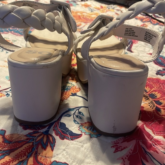 Platform Ivory heels with braided straps size 7 - Picture 6 of 9